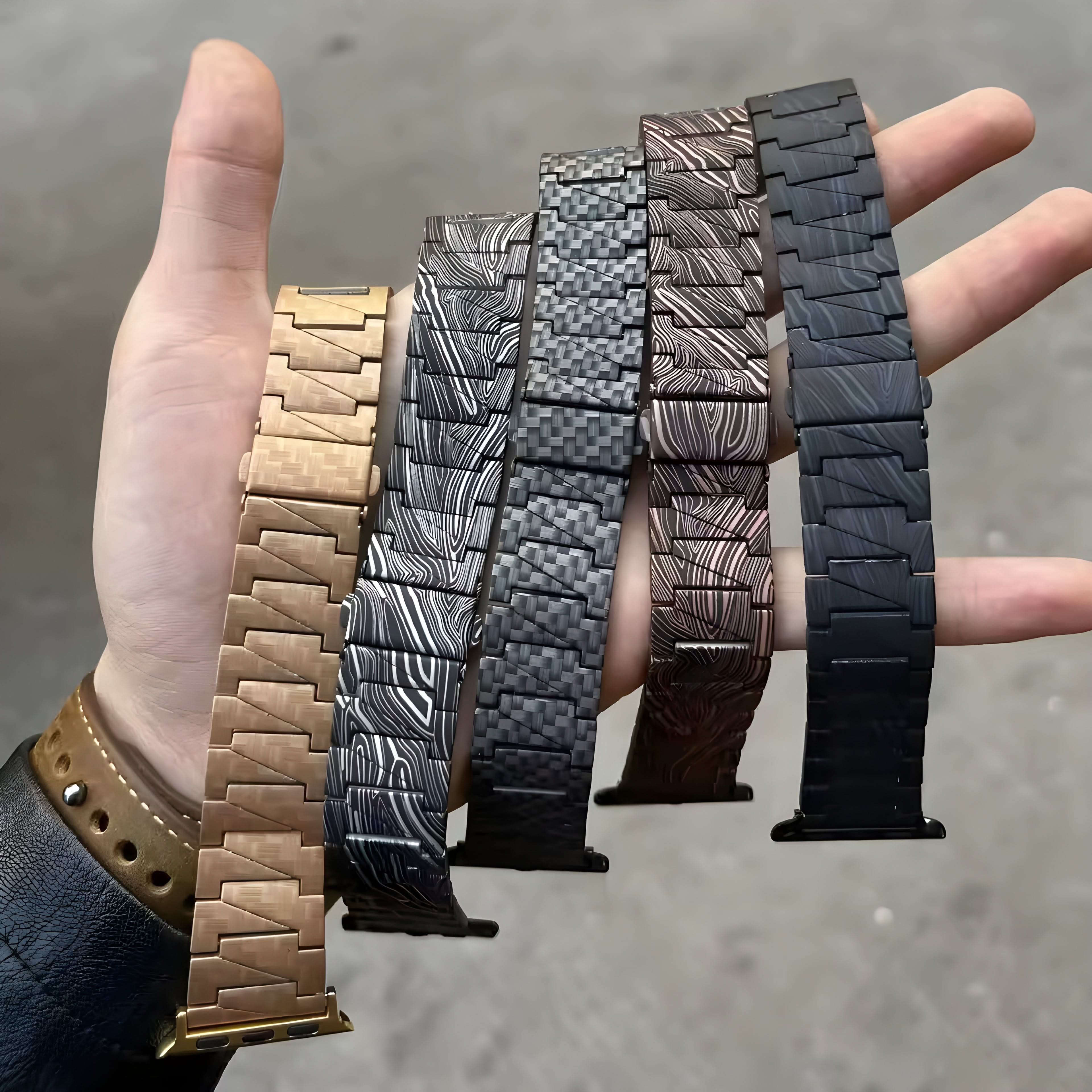 CarbonEdge™ – Premium Kohlefaser-Muster Armband für Apple Watch (38–49 mm) – Für Series 1–11, SE (1.–3. Gen.), Ultra, Ultra 2 & Ultra 3