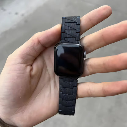 CarbonEdge™ – Premium Kohlefaser-Muster Armband für Apple Watch (38–49 mm) – Für Series 1–11, SE (1.–3. Gen.), Ultra, Ultra 2 & Ultra 3