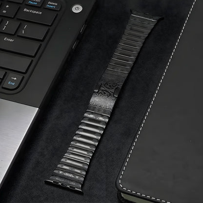SteelCrest™ – Luxus Edelstahl-Armband mit Gravur für Apple Watch (38–49 mm) – Für Series 1–11, SE (1.–3. Gen.), Ultra, Ultra 2 & Ultra 3